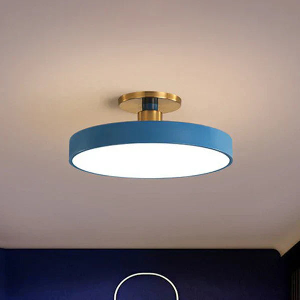 Lampa Sufitowa w Stylu Minimalistycznym