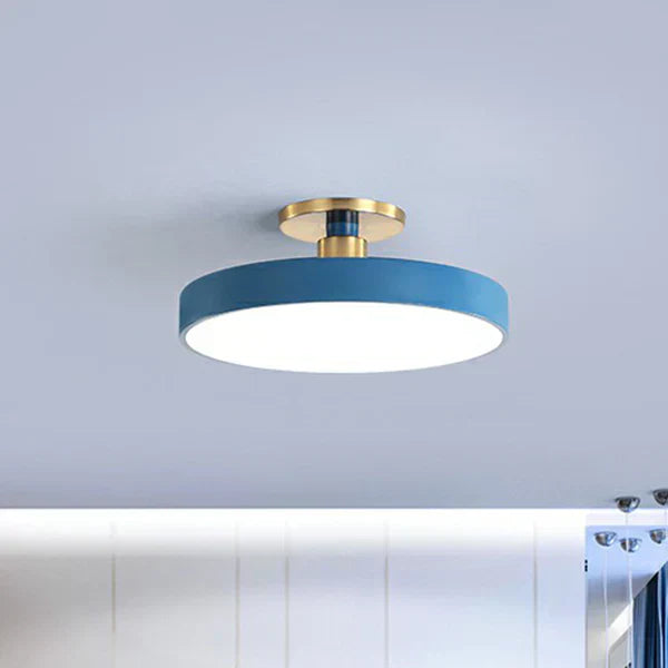 Lampa Sufitowa w Stylu Minimalistycznym